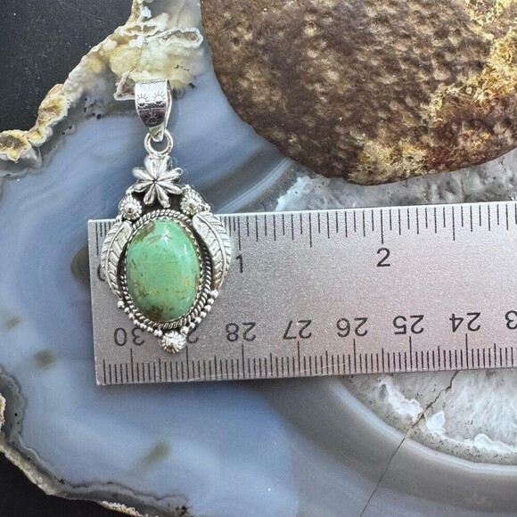 Sterling Southwestern Style Oval Turquoise leaves Decorated Pendant For Women - Picture 9 of 10